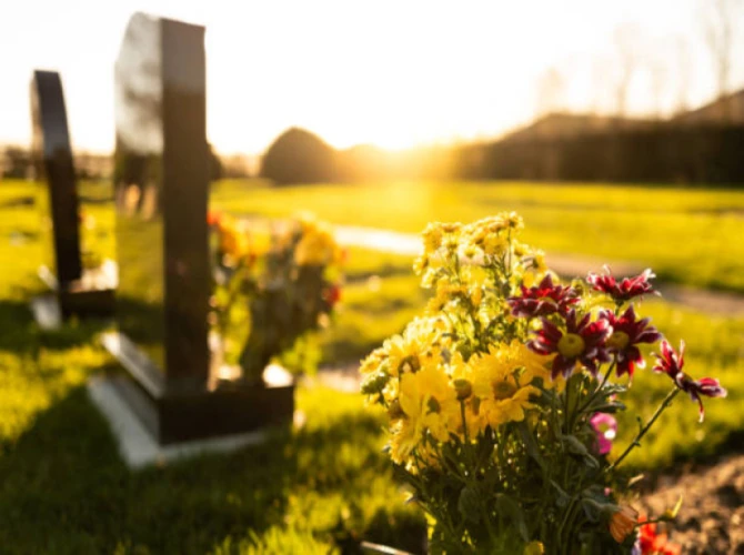 Are the Dates on Bone Mizelle's Tombstone Correct?