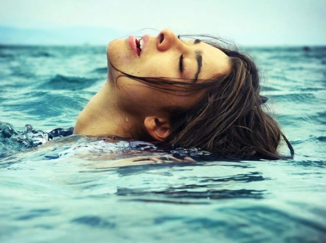 How to Protect Your Hair from Salt Water Damage