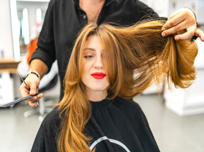 7 Easy Hairstyles for Long Hair