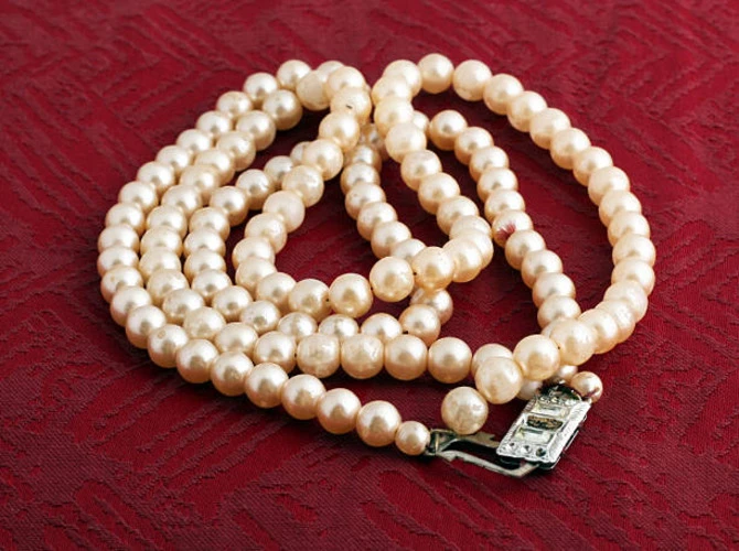 Antique Pearl Necklace Clasps History Art and Identification